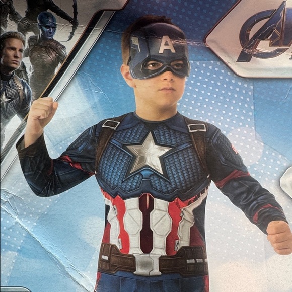 New Marvel Youth Captain America Halloween Costume Size Medium (8-10) - Picture 14 of 15